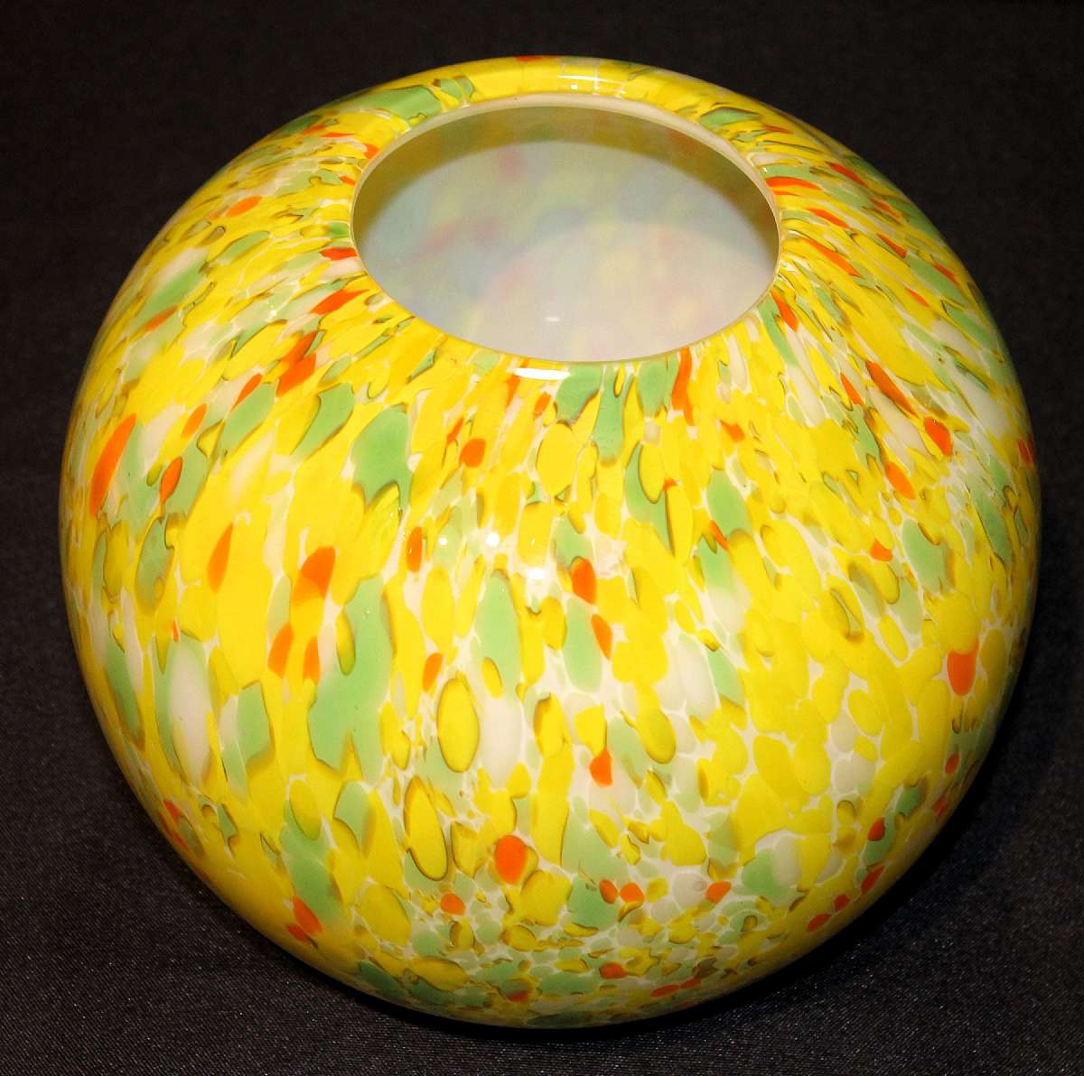 Up for sale is this Round Colorful Cased Glass Vase in excellent condition with no chips or cracks. The vase measures approx. 7"T by 7"W. Very nice decorative piece. Shipping Excludes: Alaska/Hawaii, US Protectorates, APO/FPO, PO BoxShipping P