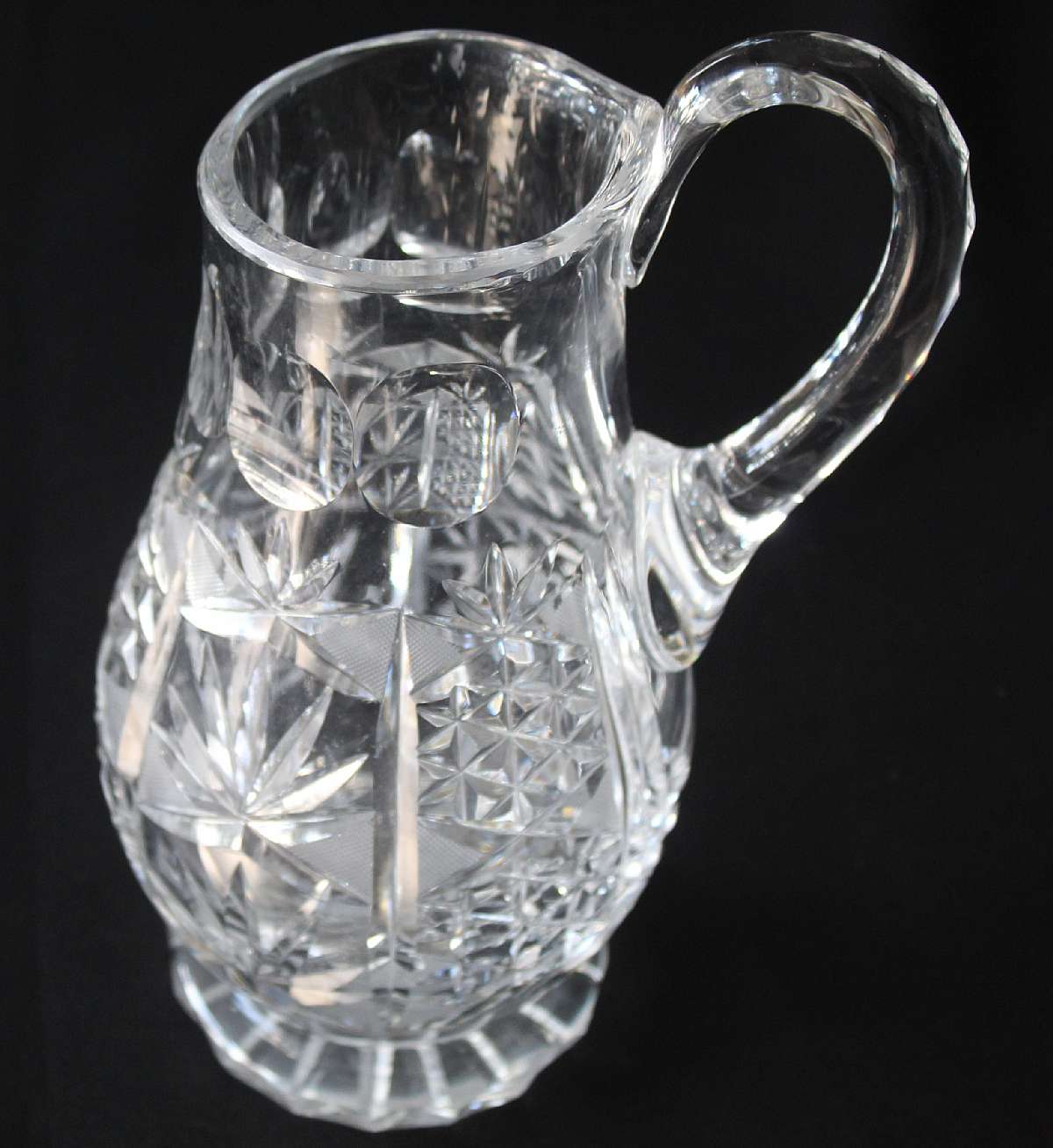 Up for sale is this Antique Glass Beautifully Decorated Picture in excellent condition with no chips or cracks.. Measures approx. 10"T to the top of the handle.  Shipping Excludes: Alaska/Hawaii, US Protectorates, APO/FPO, PO BoxShipping Provided t
