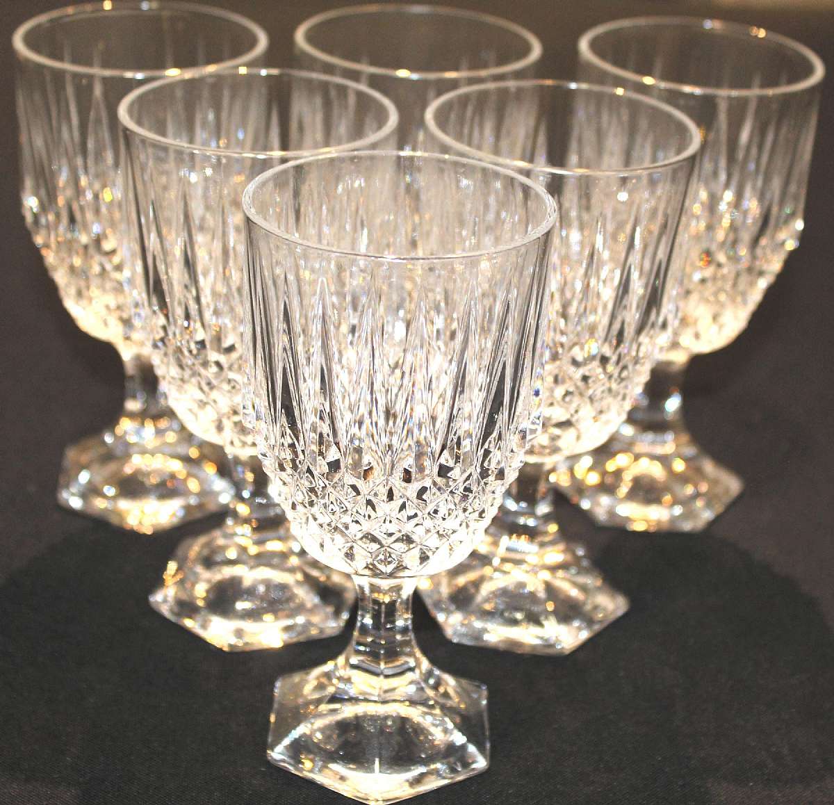 Up for sale are these Beautiful Fostoria Stratton Set Of Six Wine Glasses in excellent condition with no chips or cracks. The wine glasses measure approx. 5 1/2"T by 2 5/8"W.Shipping Excludes: Alaska/Hawaii, US Protectorates, APO/FPO, PO BoxSh