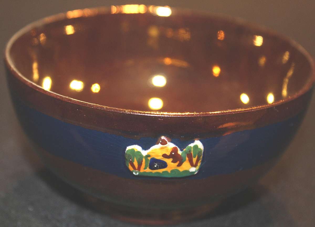 Up for sale is this Antique Copper Luster 1820-1850 Bowl in great condition. The Bowl Measures approx. 4 1/2"W by 2 1/4"T. Copper Luster is a metallic Luster on pottery obtained by firing a copper - salt glaze applied to the pottery surface. Ple