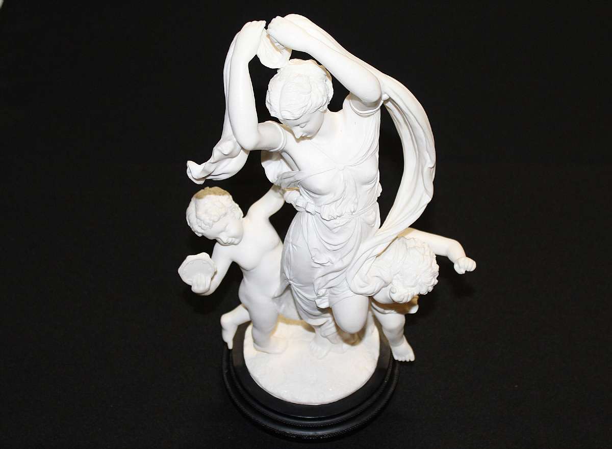 Up for sale is this Gorgeous Woman & Cherub Angels Figurine in Great condition with no chips or cracks. Measures approx. 16 1/2" T by 9 1/2""W at its widest point. Shipping Excludes: Alaska/Hawaii, US Protectorates, APO/FPO, PO BoxShi