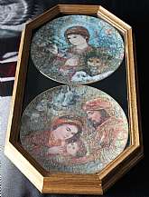 Up for sale are these Knowles Edna Hibel Plates In A Double Oak Bards Plate Frame. Included, one 10" Peaceful Kingdom Plate number 7917F, one 10" The Nativity Plate number 1391B and one Bard's Oak Double Plate Frame that measures approx. 23 1/4&