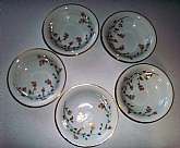 Up for sale are these Noritake Florence Set Of Five Coupe Soup Bowls in excellent condition. No chips or cracks. I do not believe these were ever used. The bowls measure approx. 7 3/8"W. Please see my other sales for more of this pattern.Shipping E